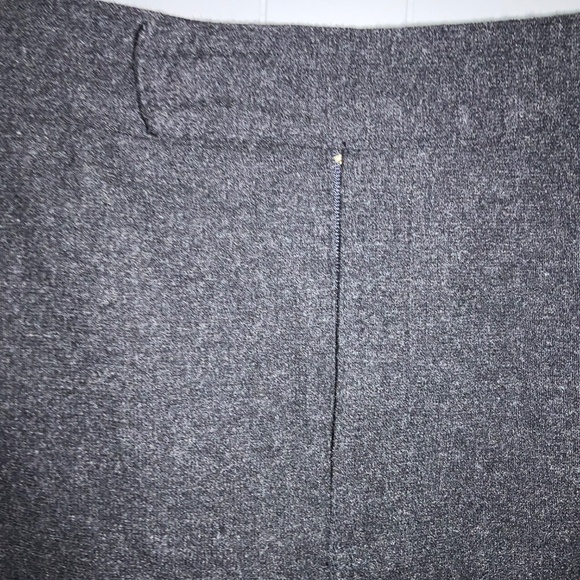 American Eagle gray wool blend mini skirt Sz 6 front zip stretch - Picture 2 of 5